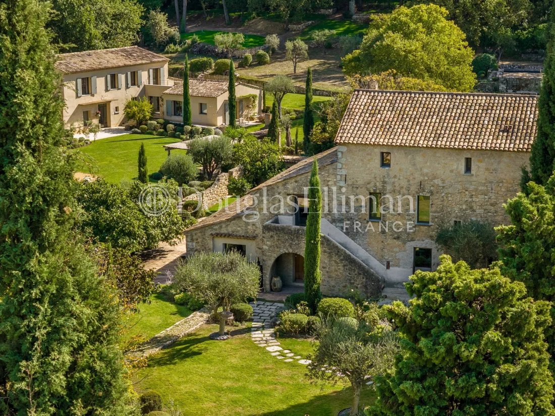 Villa in Grasse, Provence-Alpes-Côte d'Azur, France 2 - 18595441