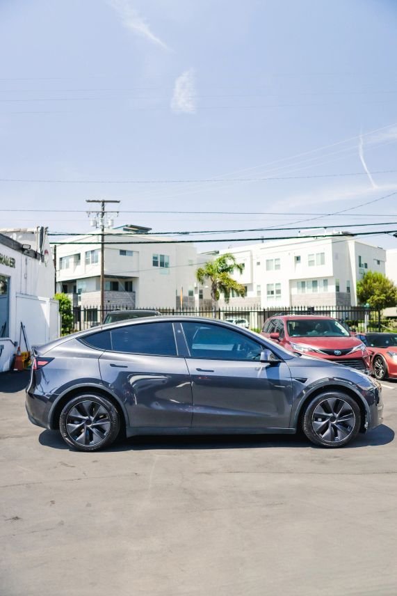 Suv in Costa Mesa, CA, United States 5 - 18595736