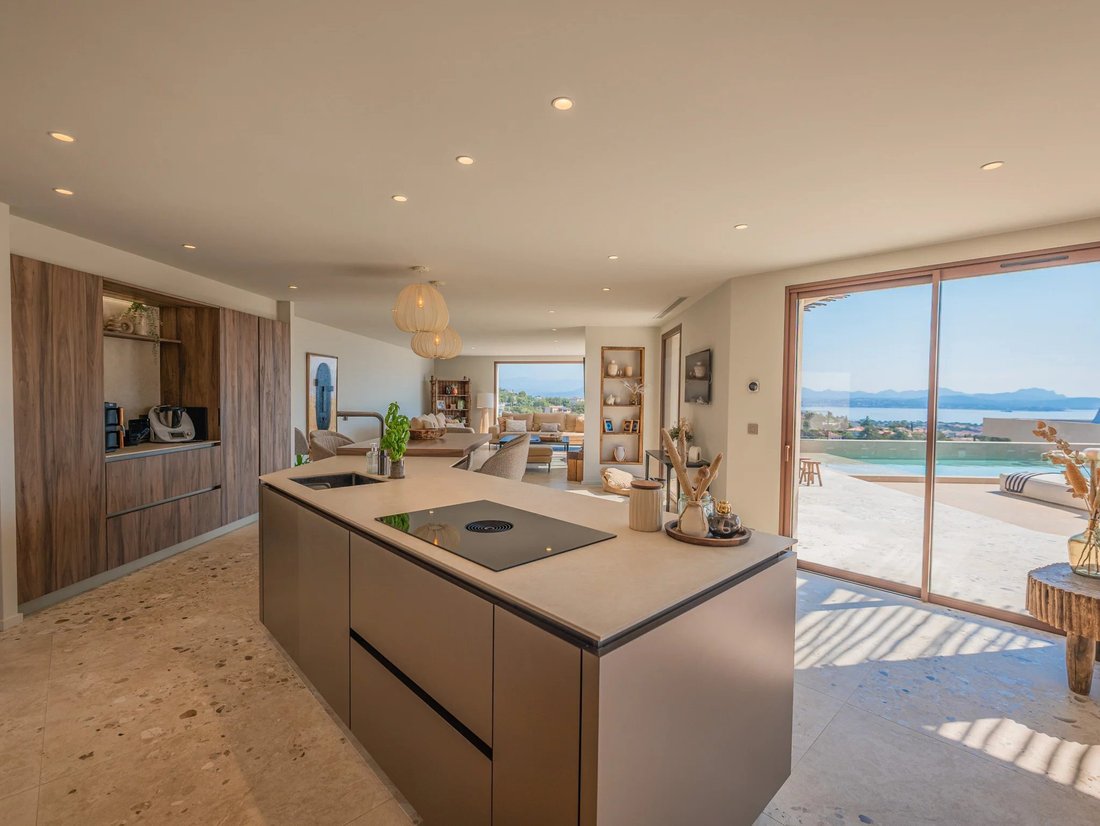 Villa in Frejus, Provence-Alpes-Côte d'Azur, France 5 - 18111371