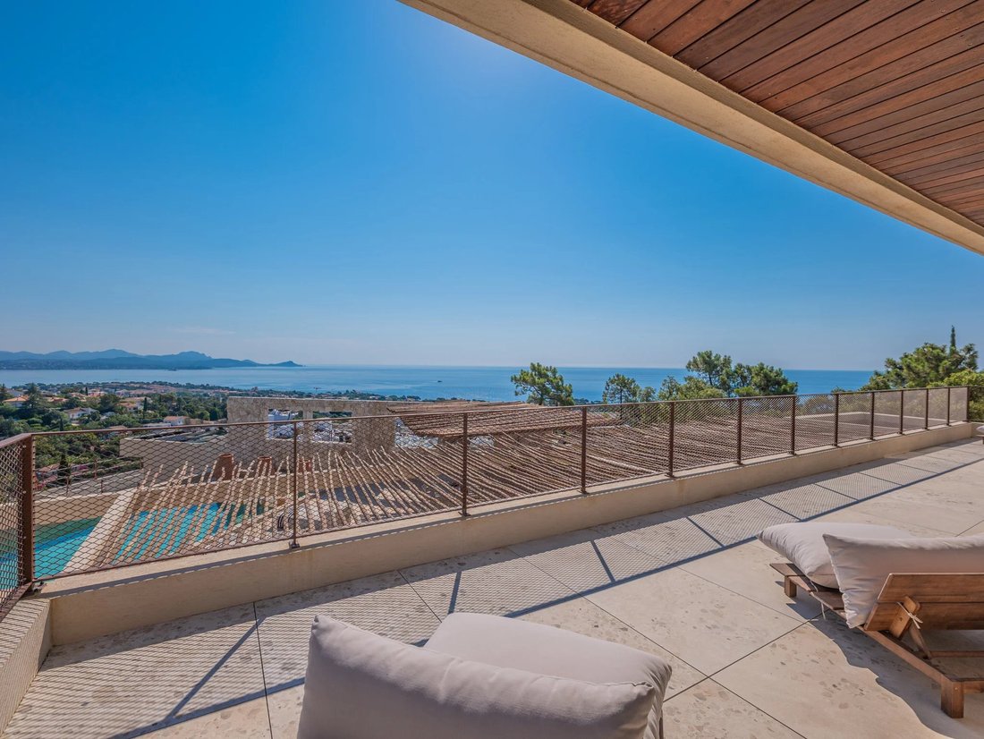 Villa a Fréjus, Provenza-Alpi-Costa Azzurra, Francia 1 - 18111371