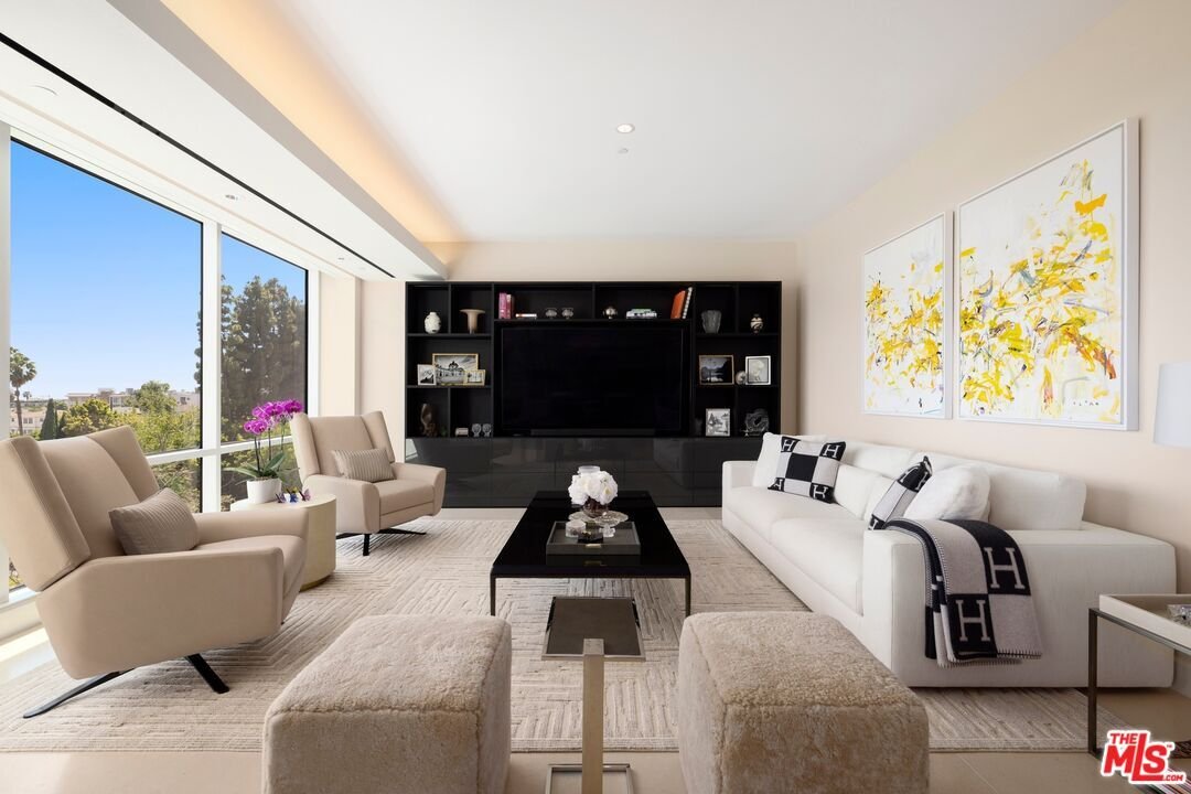 Condo in Los Angeles, California, United States 3 - 18595433