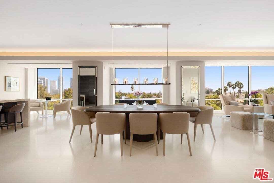 Condo in Los Angeles, California, United States 4 - 18595433