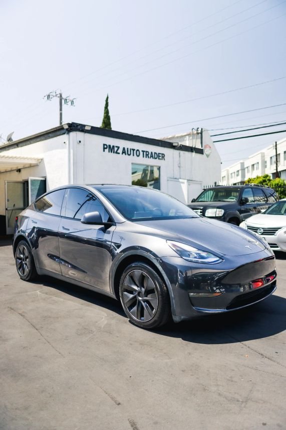 Suv in Costa Mesa, CA, United States 3 - 18595736