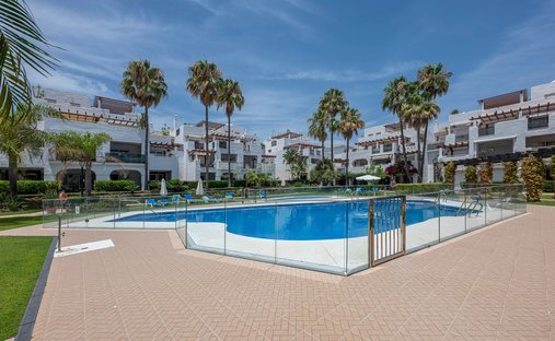 Apartment in San Pedro de Alcantara, Andalusia, Spain 1