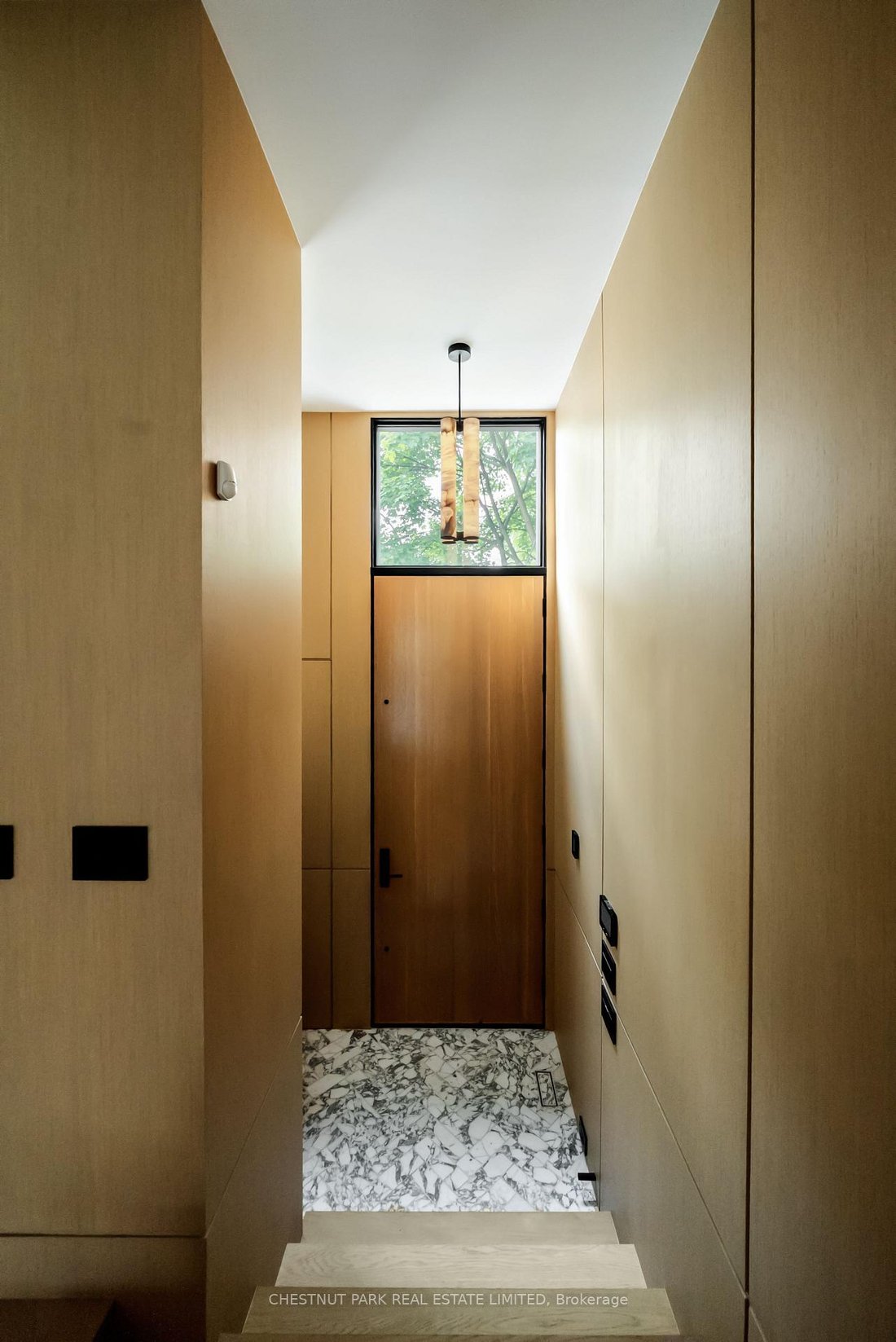 House in Toronto, Ontario, Canada 2 - 18595404