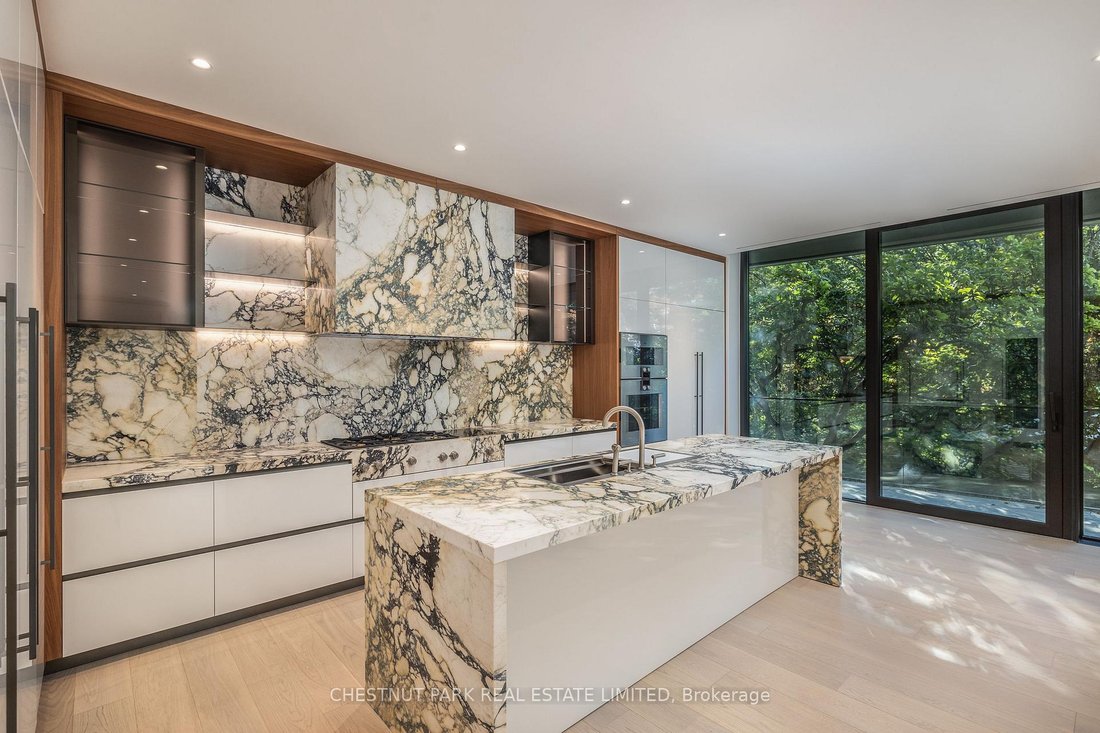 Apartment in Toronto, Ontario, Canada 4 - 18595418