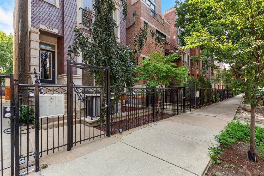 Condo in Chicago, Illinois, United States 1 - 18595348