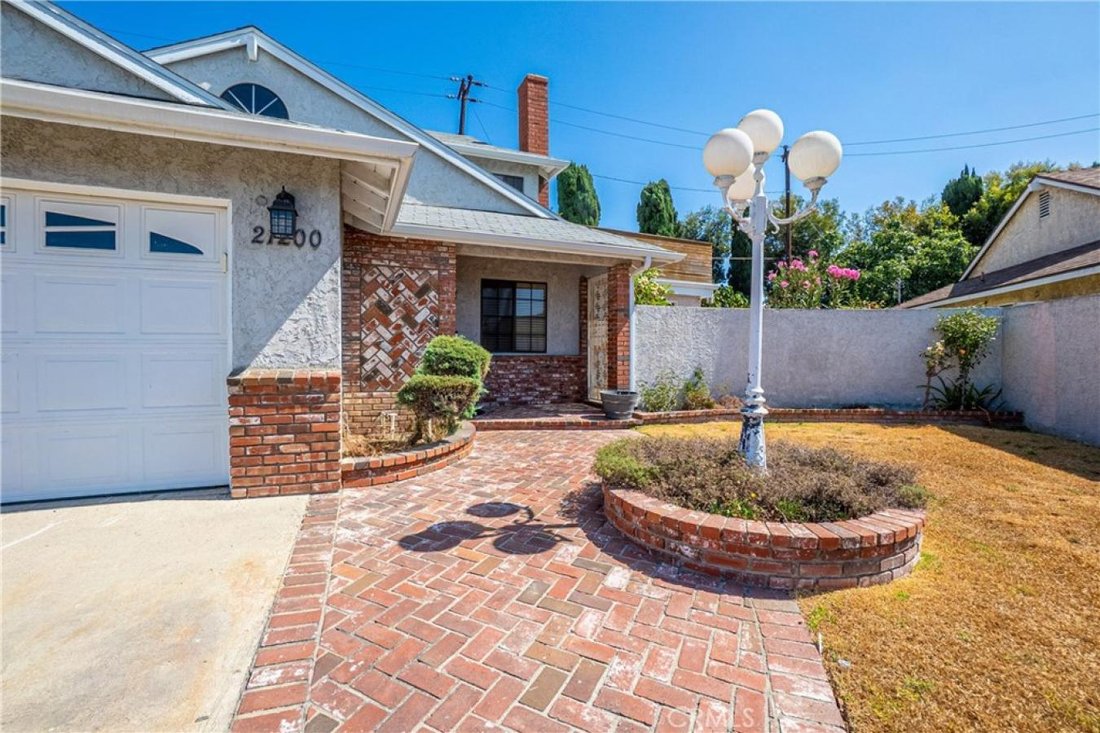 House in Carson, California, United States 3 - 18595283