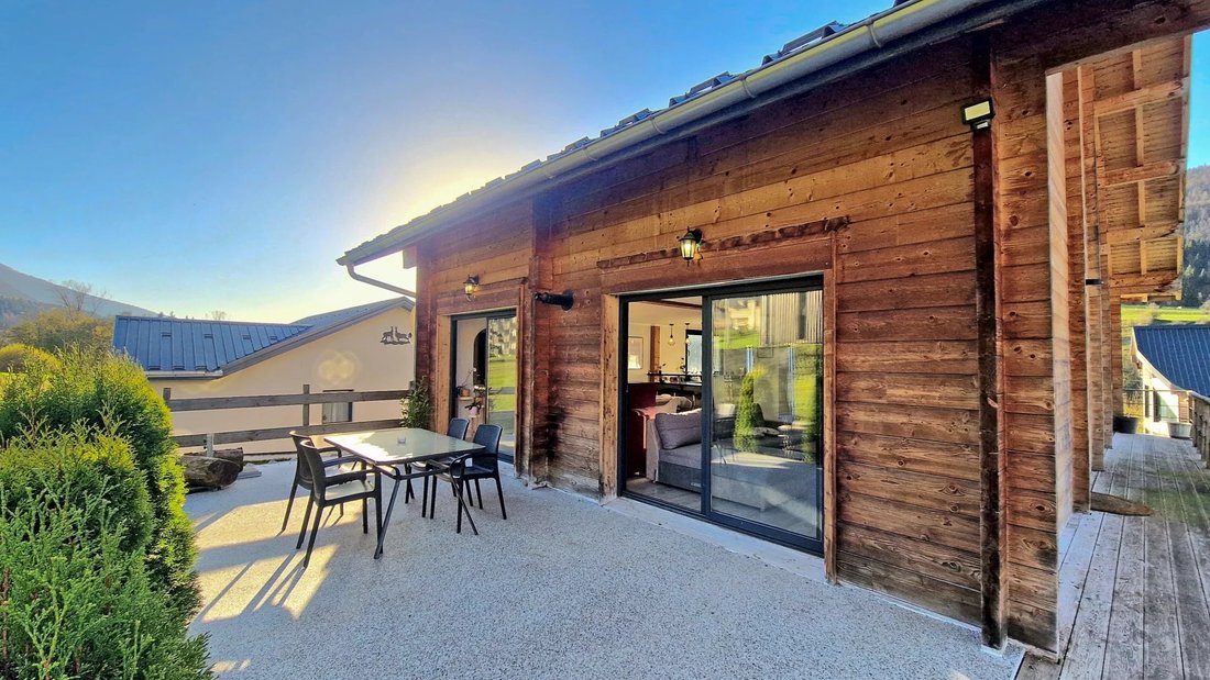 Chalet in Mijoux, Auvergne-Rhône-Alpes, France 2 - 18595447