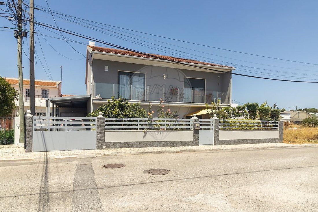 Villa in Aroeira, Charneca de Caparica e Sobreda, Portugal 4 - 18595502