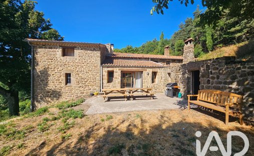 Haus in Préaux, Auvergne-Rhone-Alpen, Frankreich 1