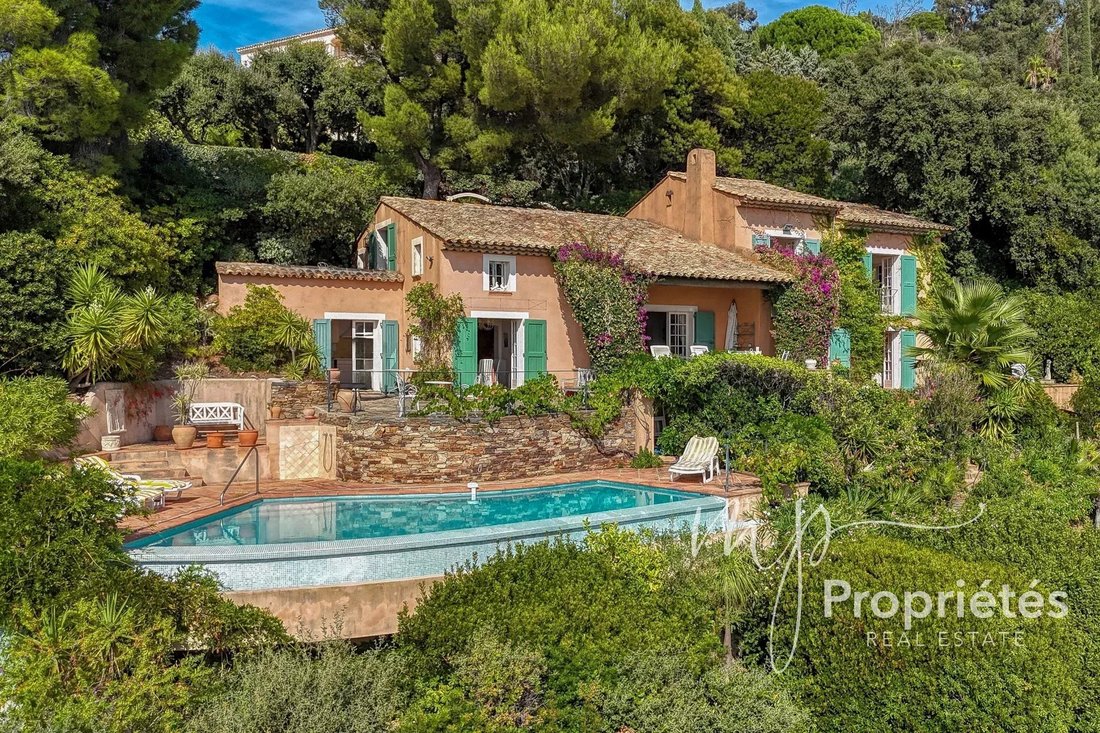 House in Le Lavandou, Provence-Alpes-Côte d'Azur, France 1 - 18595477