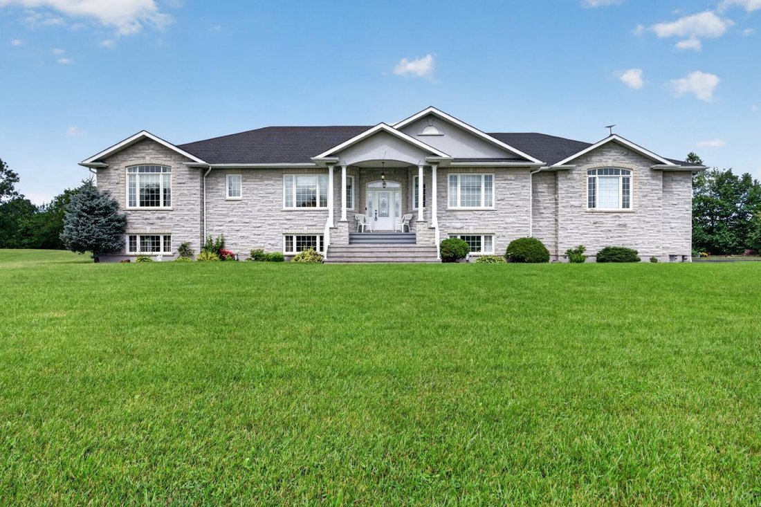 House in South Frontenac, Ontario, Canada 2 - 18595264