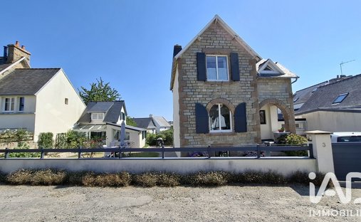 House in Trebeurden, Brittany, France 1