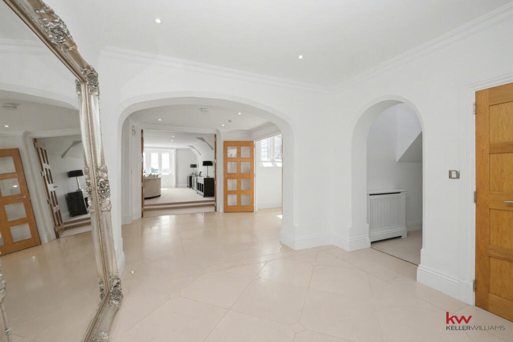 Penthouse in Hertford, England 4 - 18595585