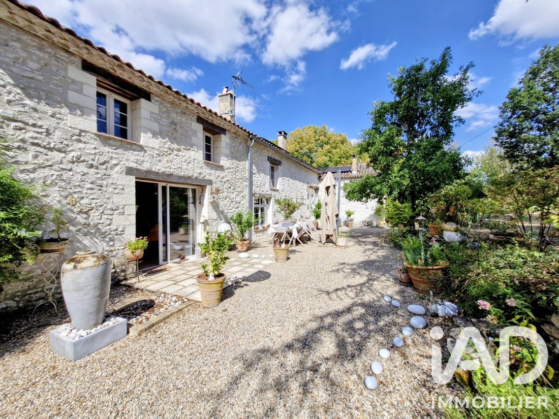 House in Plaisance, Nouvelle-Aquitaine, France 1 - 18596577