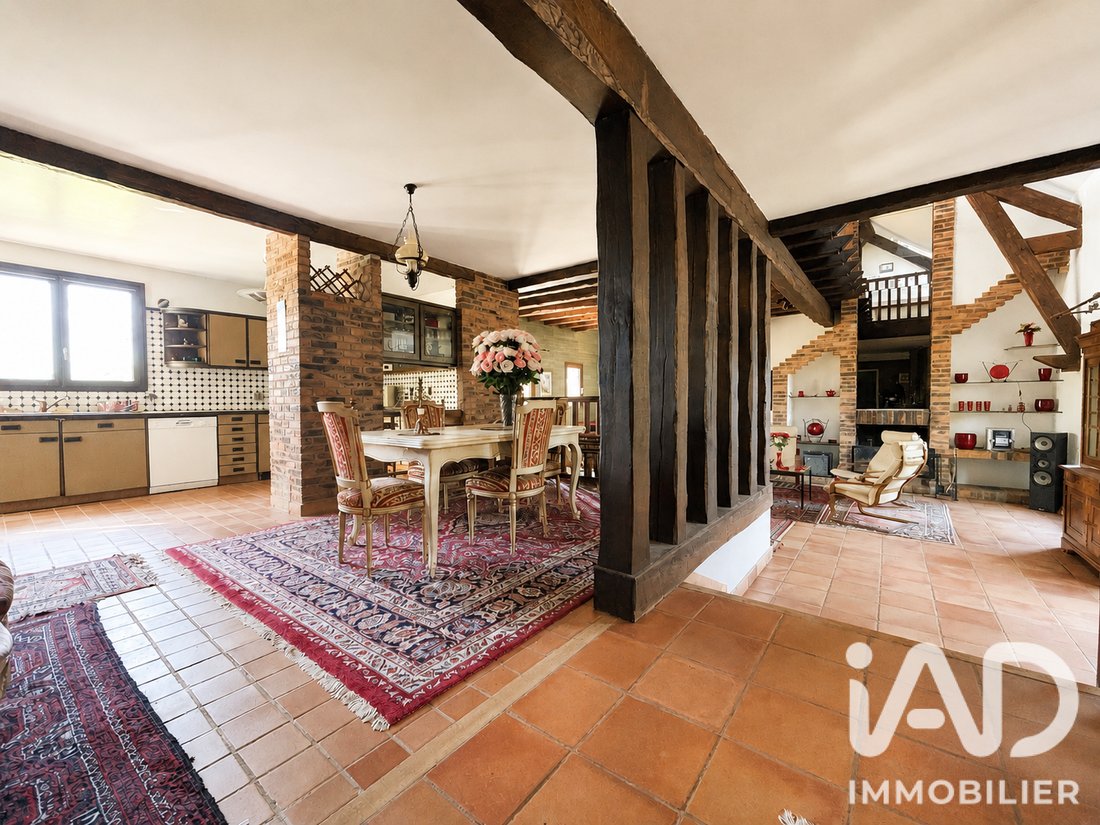 House in Presles-en-Brie, Ile-de-France, France 2 - 16316926