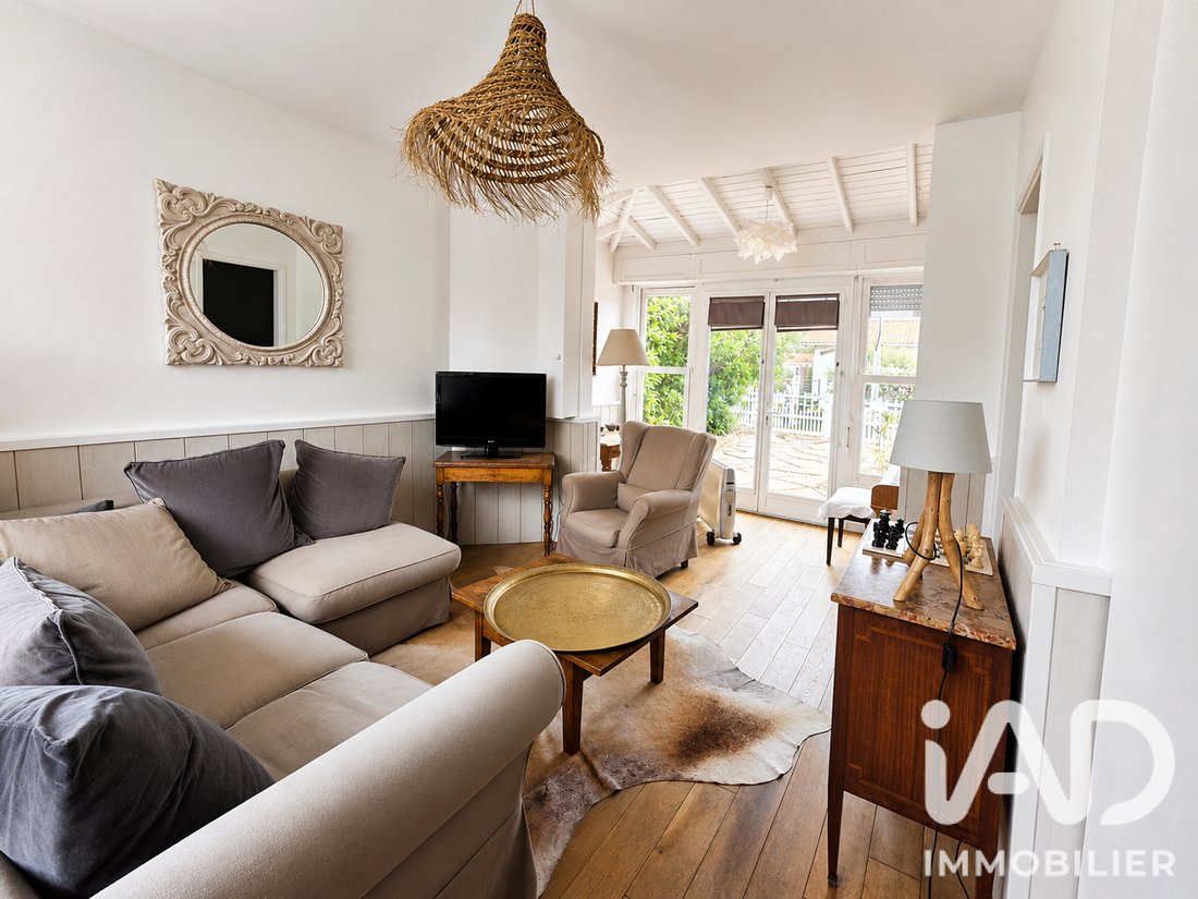 House in Soulac-sur-Mer, Nouvelle-Aquitaine, France 5 - 18596401