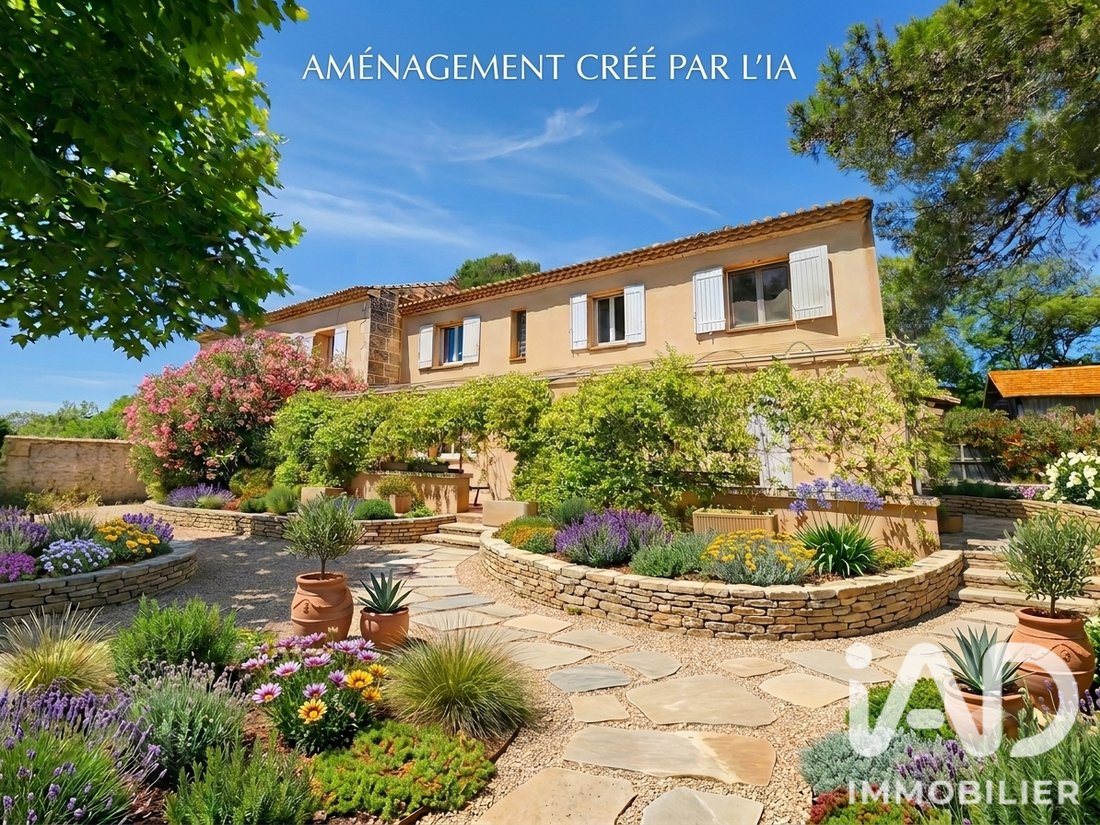 House in Arles, Provence-Alpes-Côte d'Azur, France 1 - 18596737