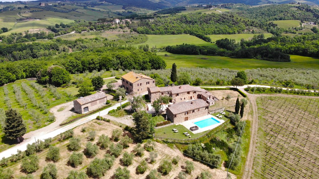 Country House in Poggibonsi, Tuscany, Italy 1 - 18595279