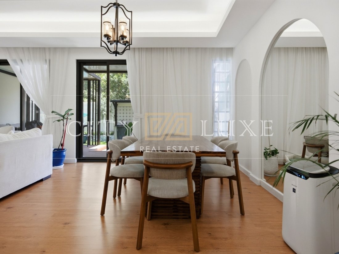 Townhouse in Dubai, Andorra 2 - 18595457
