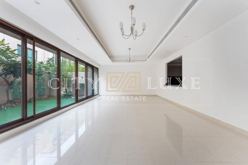 Townhouse in Dubai, Andorra 2 - 18595452