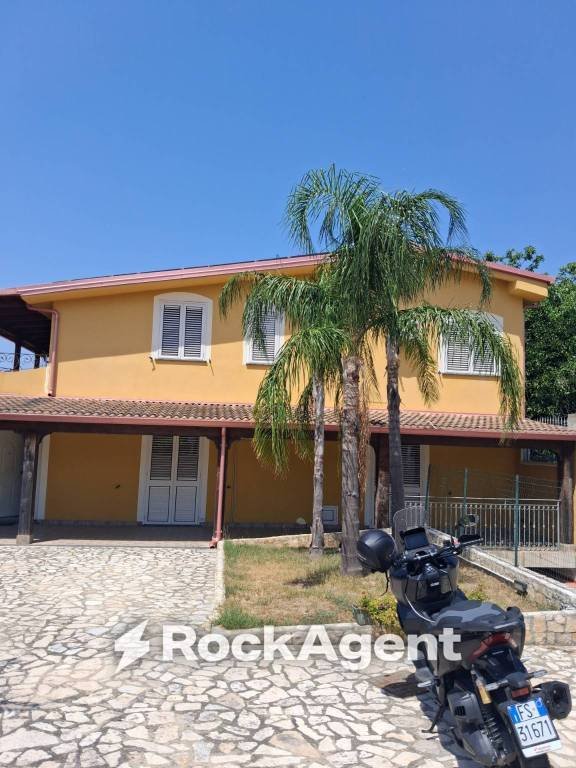 Villa in Gioiosa Ionica, Calabria, Italy 1 - 18595548