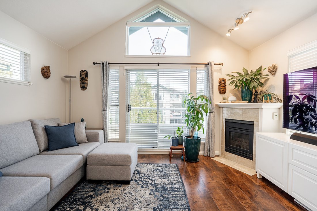 Condo in Vancouver, British Columbia, Canada 2 - 18595365