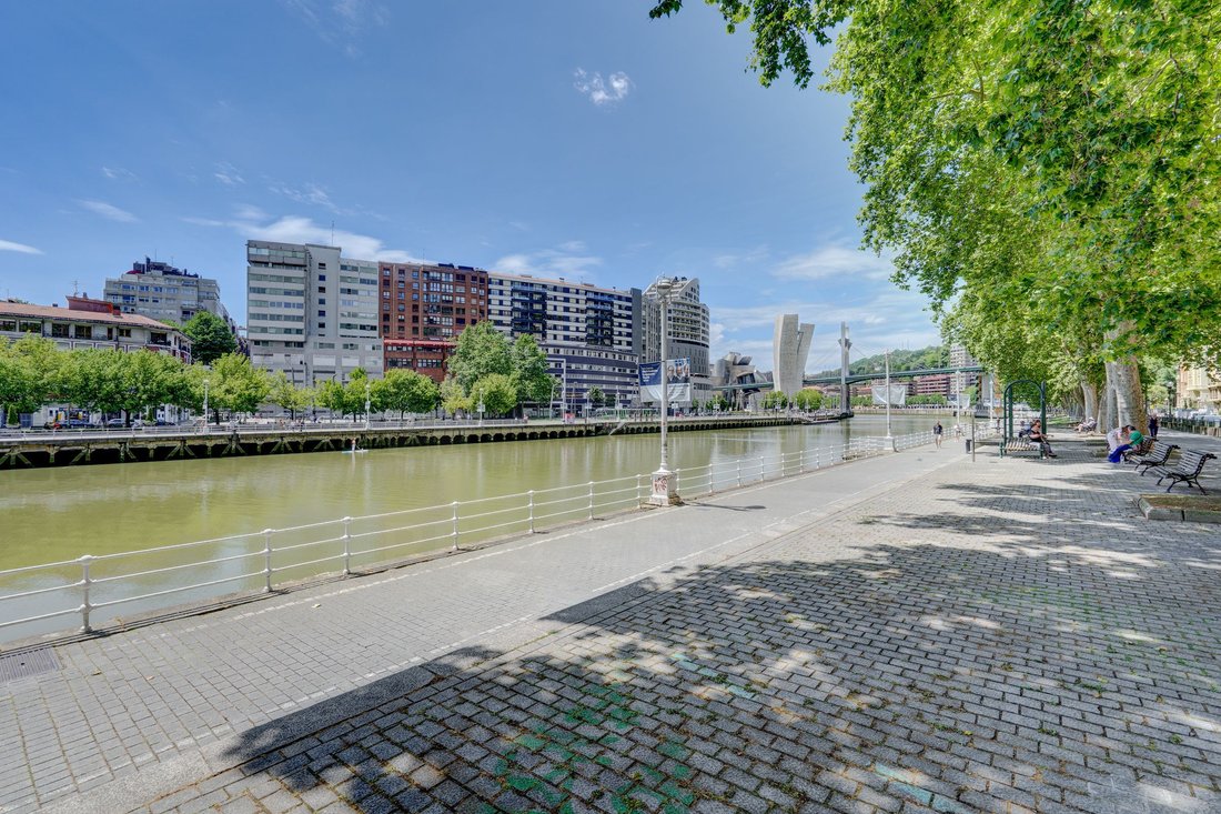 Uribarri, Bilbao, Spain 3 - 18595515