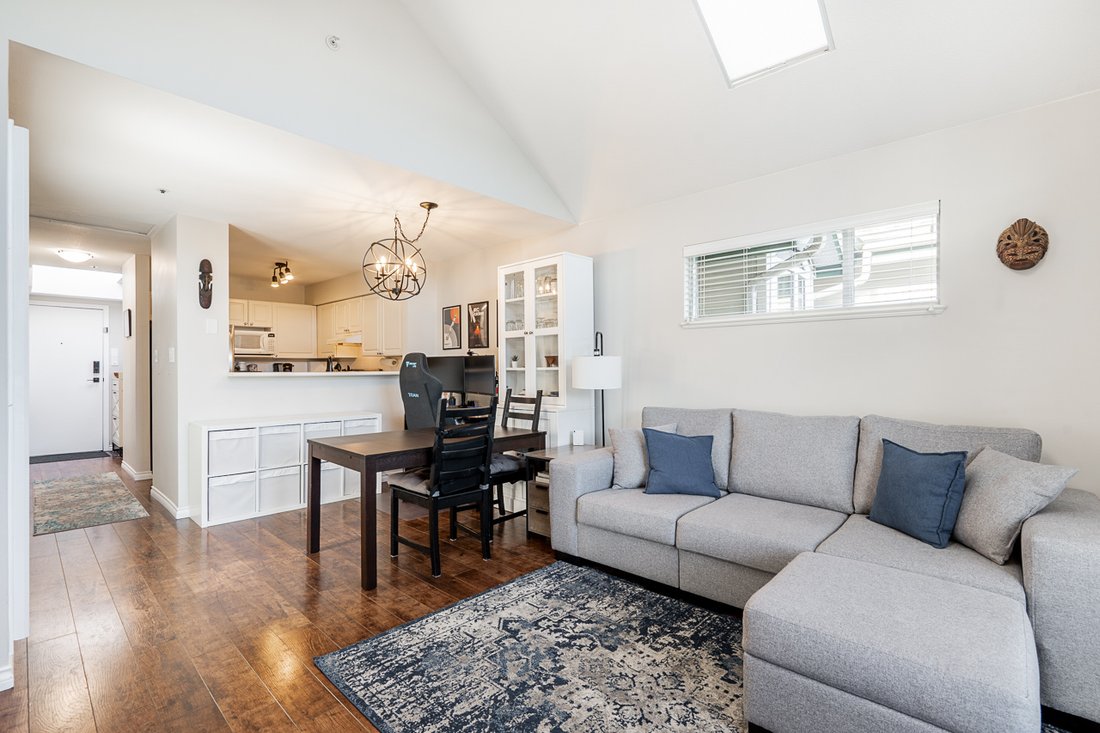 Condo in Vancouver, British Columbia, Canada 4 - 18595365