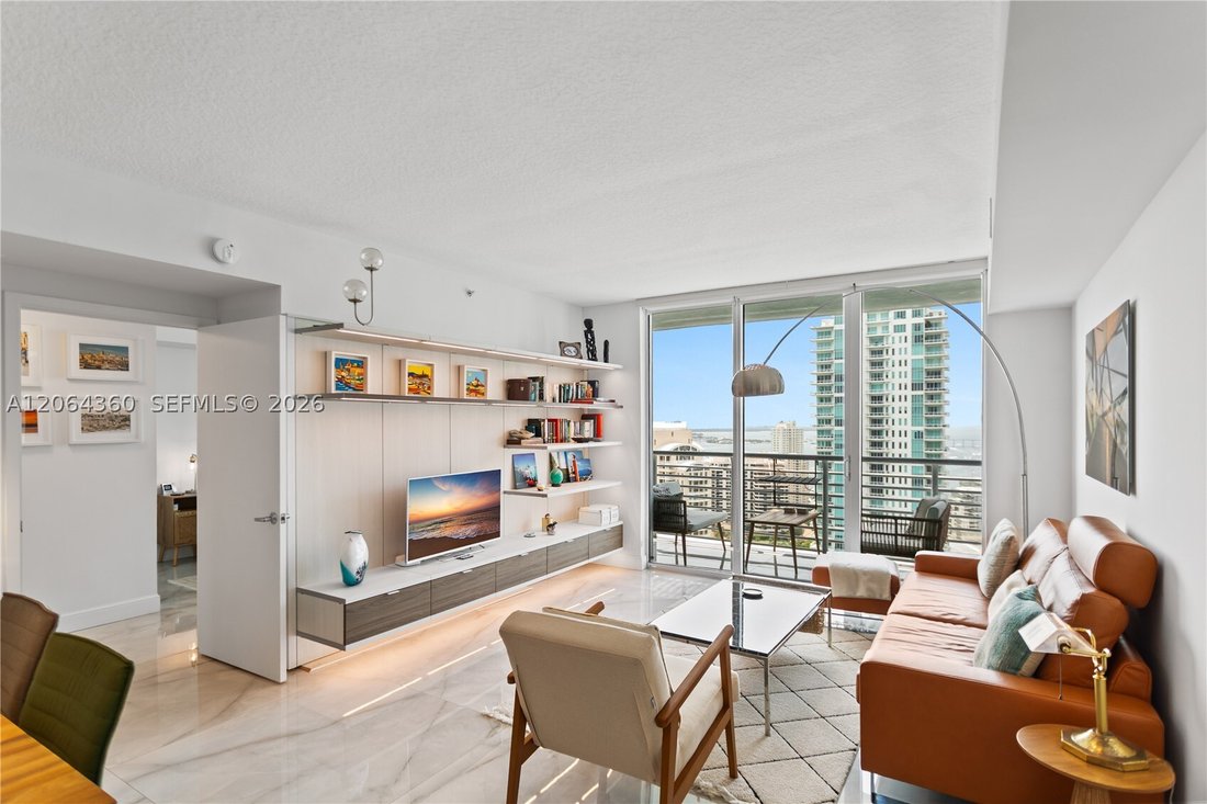 Condo in Miami, Florida, United States 4 - 18595382