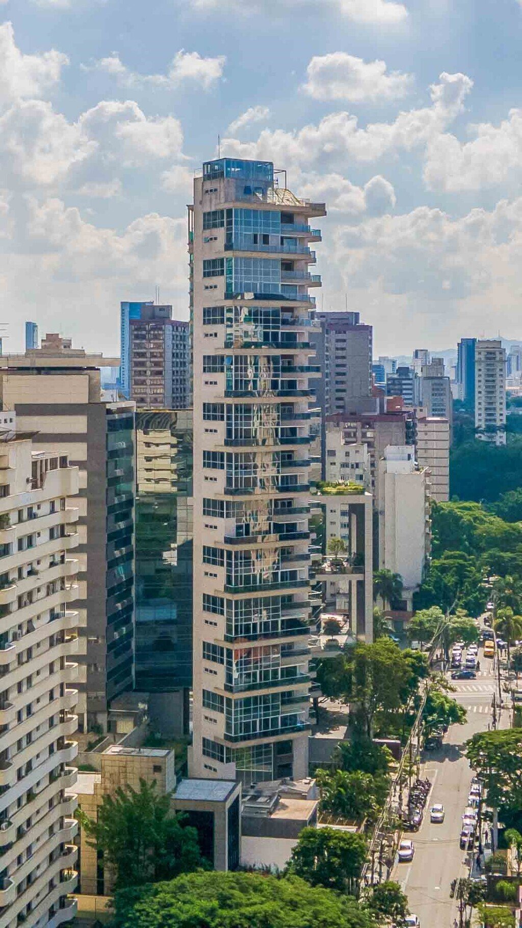 São Paulo, State of São Paulo, Brazil 4 - 18602192