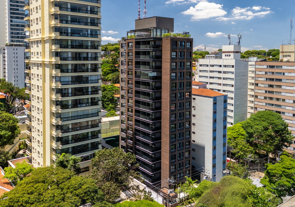 São Paulo, State of São Paulo, Brazil 1 - 18602581