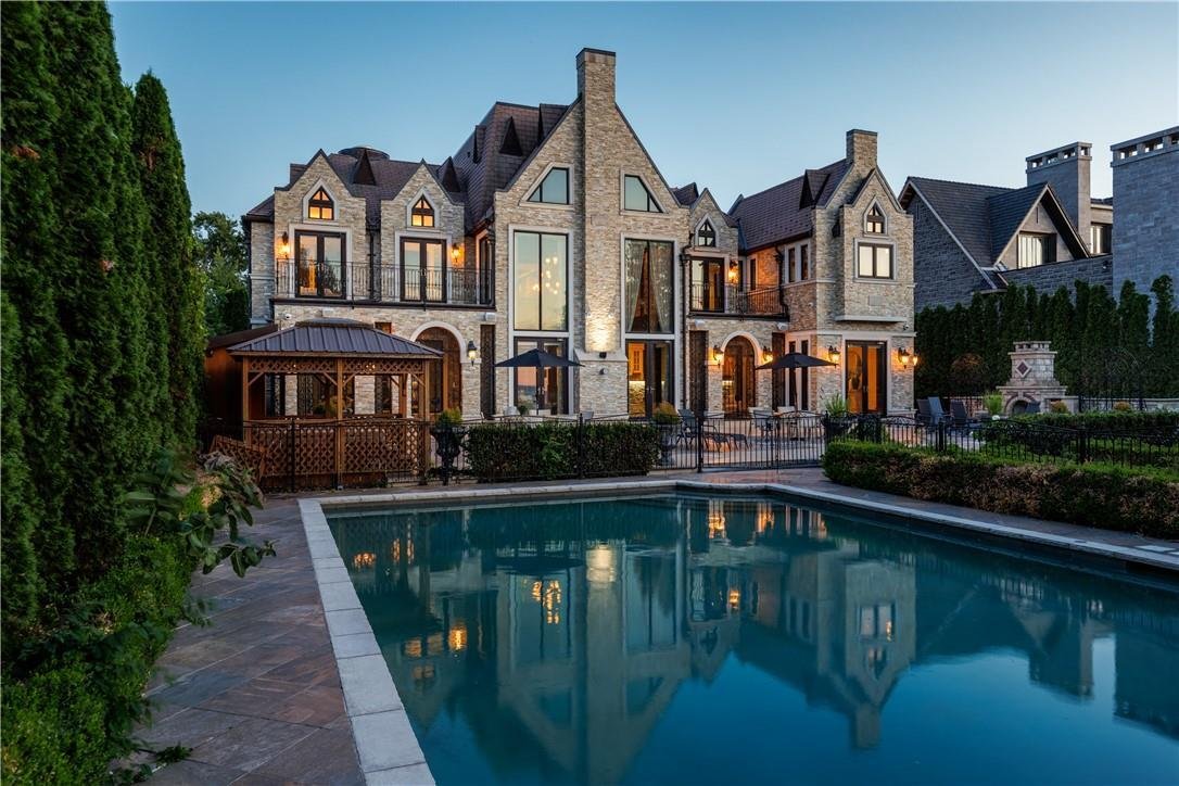 Estate in Georgina, Ontario, Canada 5 - 18596017