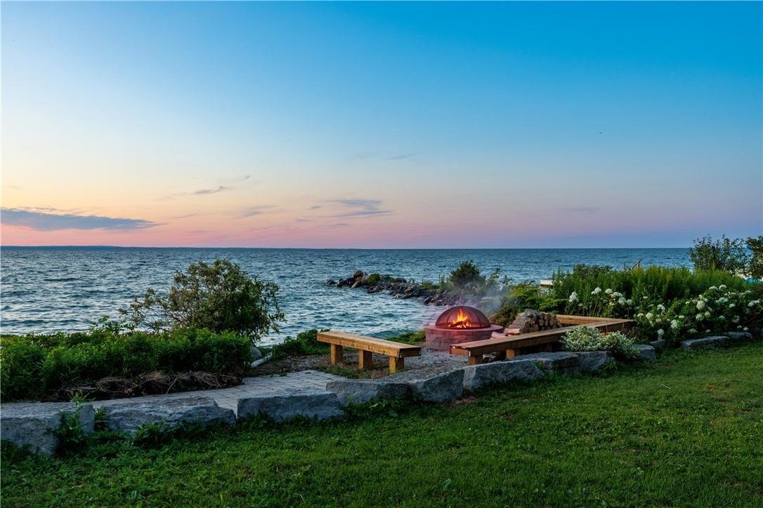 Estate in Georgina, Ontario, Canada 4 - 18596017