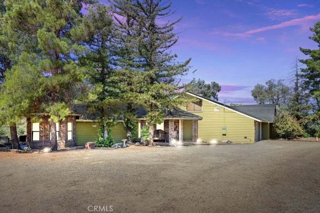 House in Coalinga, California, United States 2 - 17521319