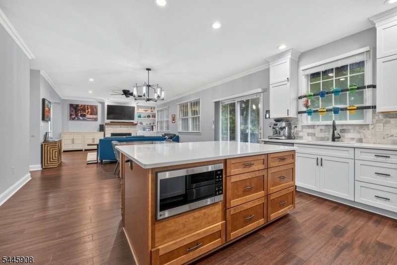 House in West Orange, New Jersey, United States 2 - 18603694