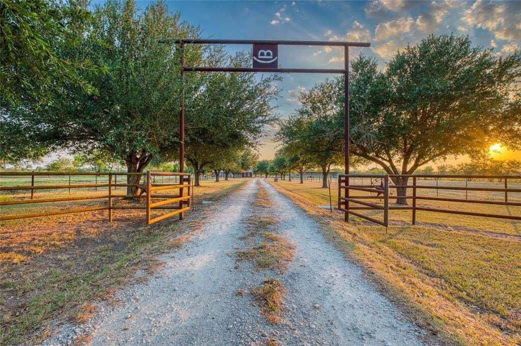 House in Thornton, Texas, United States 2 - 18602277
