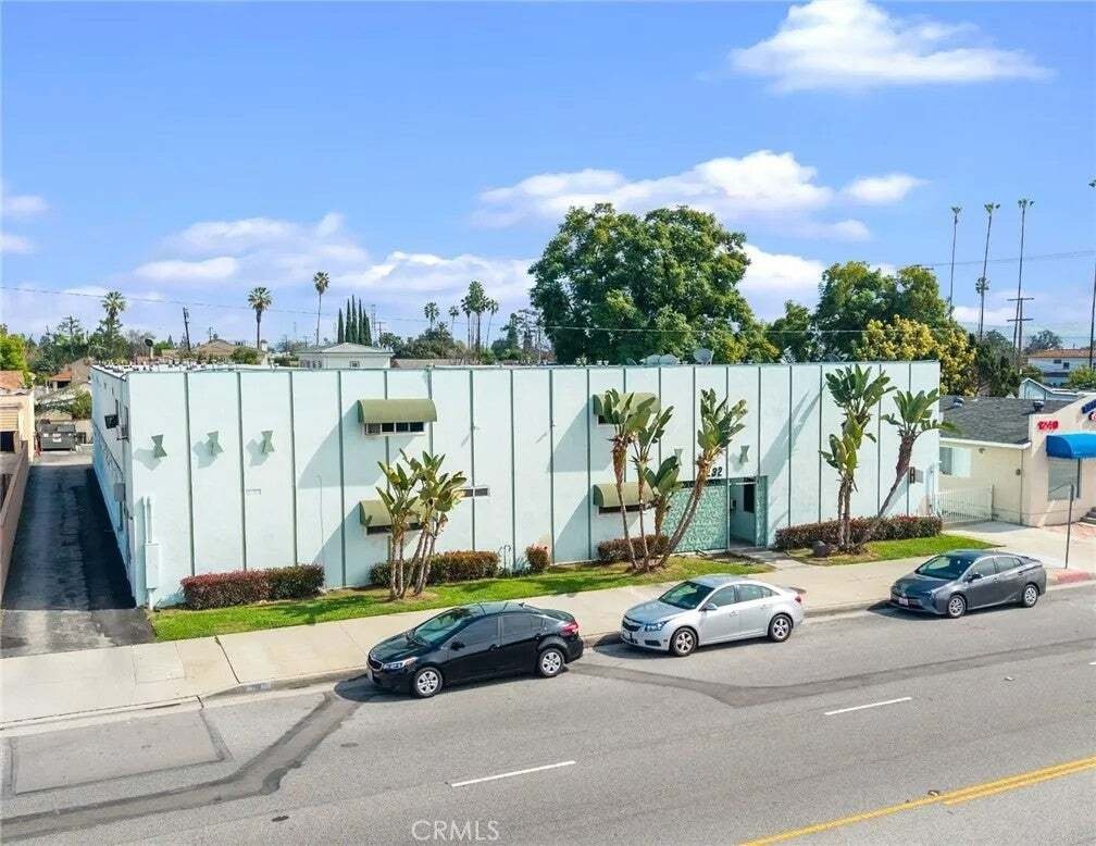 San Gabriel, California, United States 1 - 17633317