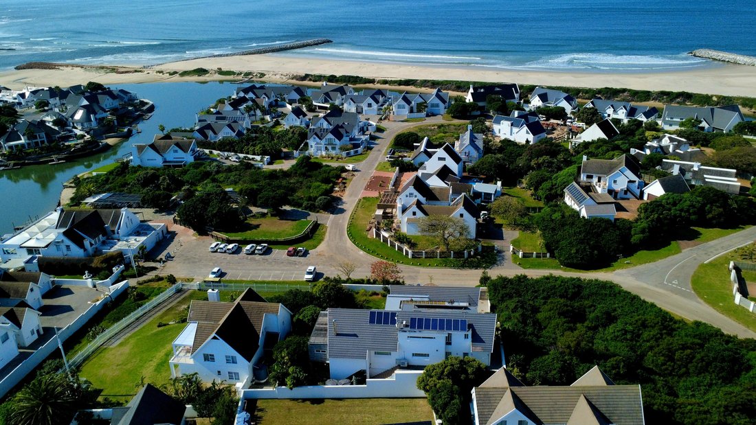 House in Saint Francis Bay, Eastern Cape, South Africa 2 - 18598848