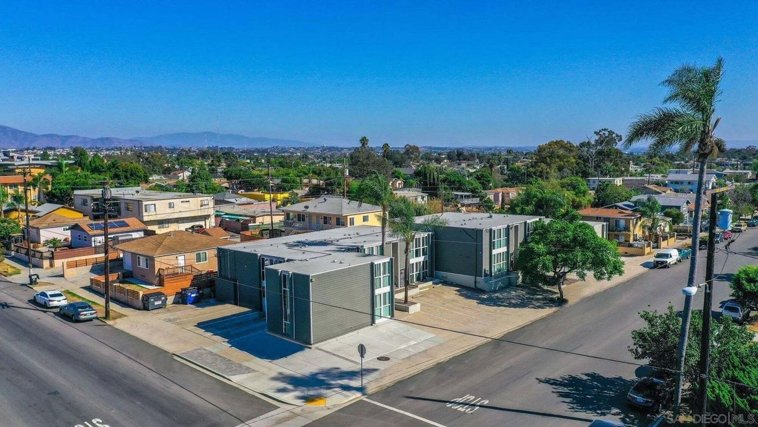 San Diego, California, United States 3 - 18597890
