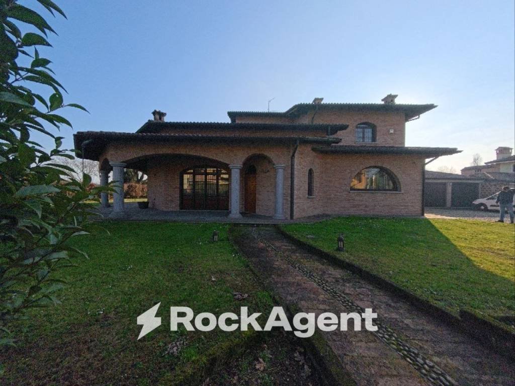 Villa in Casalpusterlengo, Lombardy, Italy 1 - 18602839