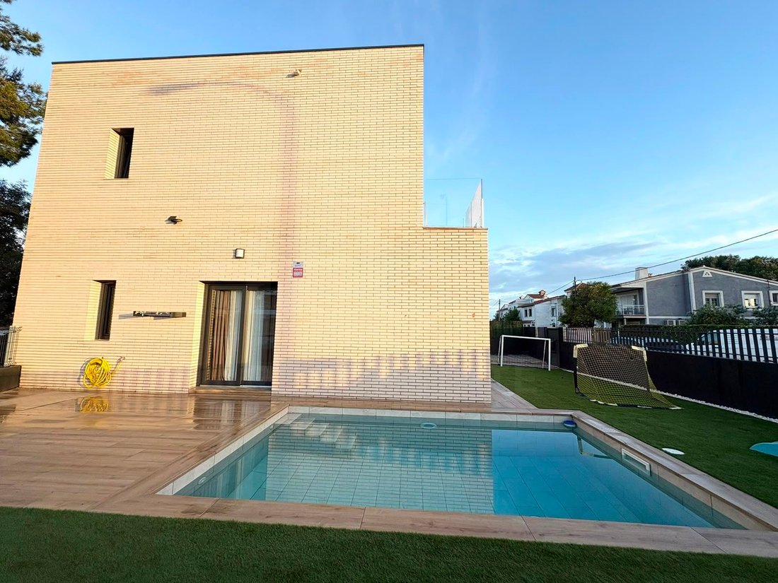 Townhouse in Cambrils, Catalonia, Spain 2 - 18602656