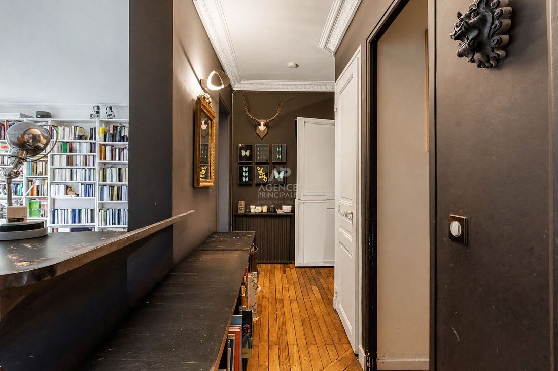 Apartment in Clignancourt-Jules Joffrin, Paris 18e Arrondissement, Paris 4 - 18597392