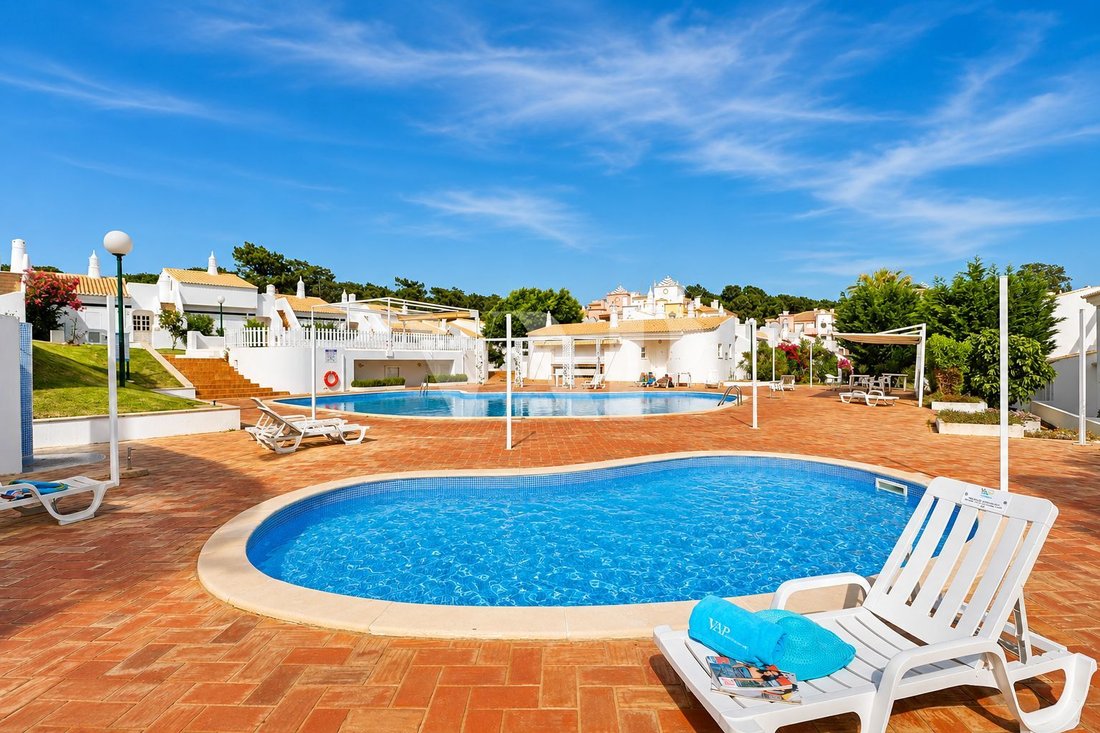 Villa in Vilamoura, Quarteira, Algarve 1 - 17721559