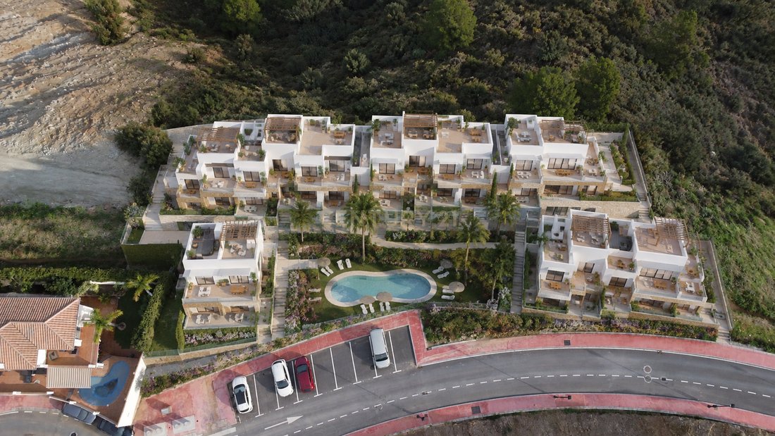 Land in Fuengirola, Andalusia, Spain 3 - 15081659