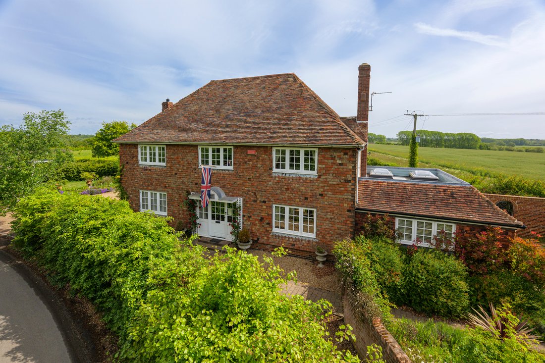 Country House in Grove, Wickhambreaux, England 1 - 18596172