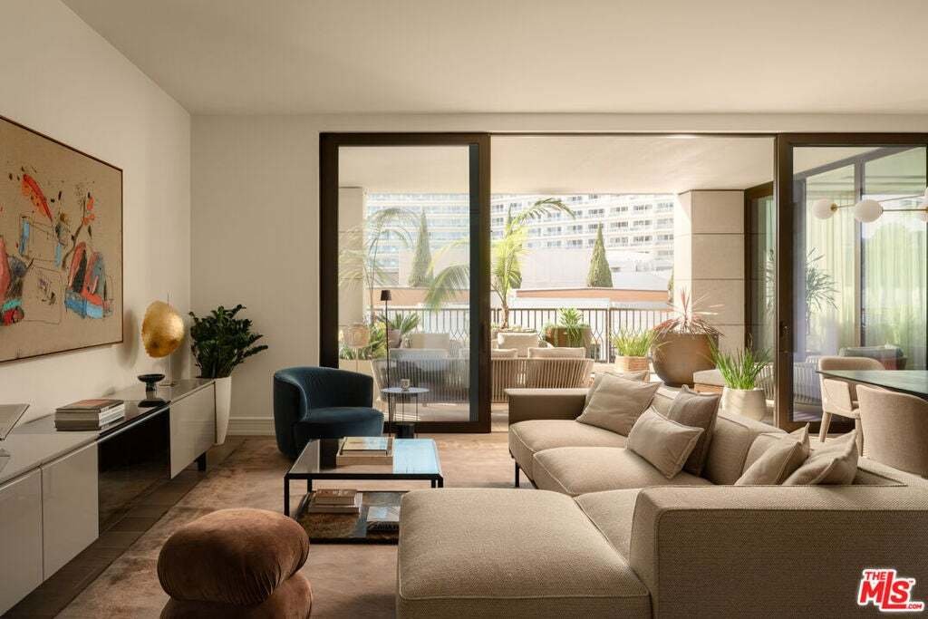 Condo in Beverly Hills, California, United States 1 - 18601084