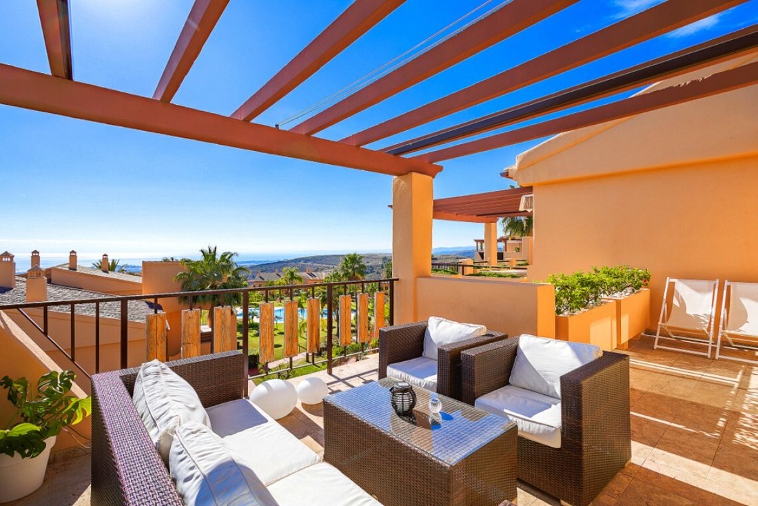 Apartment in Benahavis, Andalusia, Spain 4 - 18597651