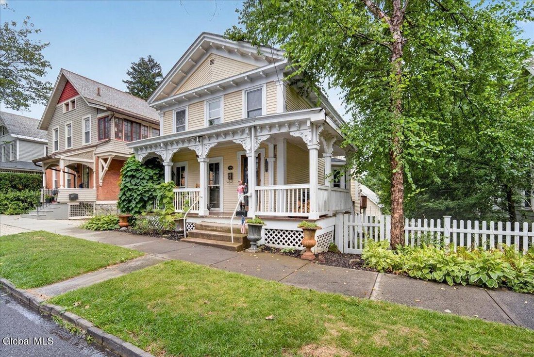 Casa a Saratoga Springs, New York, Stati Uniti 3 - 18600806